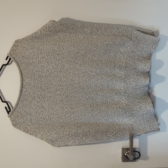 COMMUNITY Knit Sleeveless Cape Sweater - Picture 3 of 7